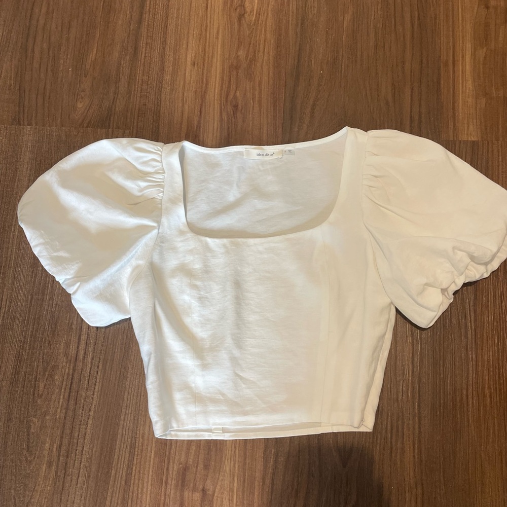 White linen Puff Sleeve top